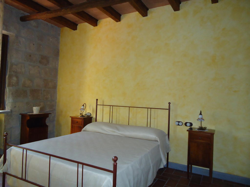 Agrituirsmo Masseria Campierti Falciano del Massico Bilik gambar